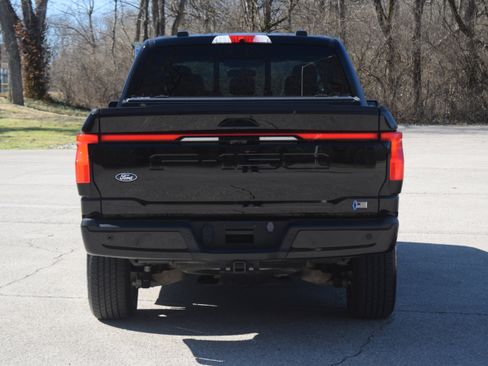 Used 2024 Ford F150 Lightning Lariat image 24