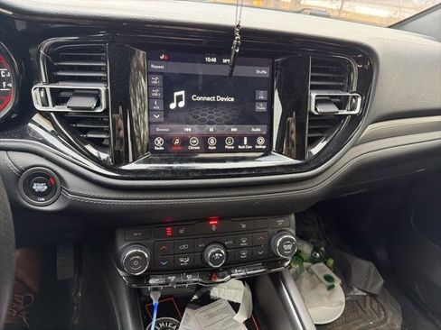 Used 2024 Dodge Durango SXT image 6