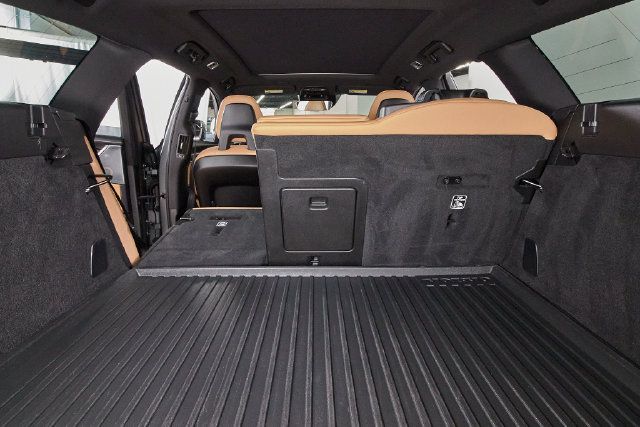 Used 2017 Volvo V90 T6 Cross Country AWD/4WD image 25
