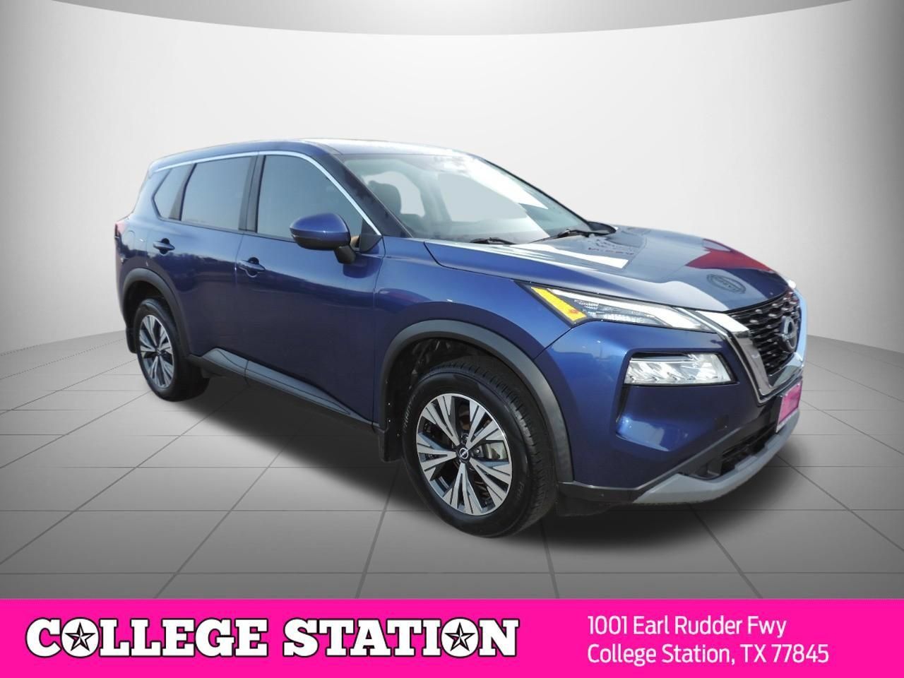 Used 2022 Nissan Rogue SV FWD image 3
