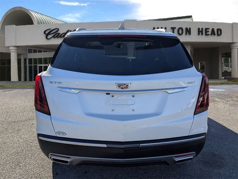 Certified 2022 Cadillac XT5 Premium Luxury image 5