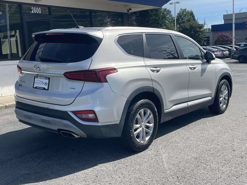 Used 2019 Hyundai Santa Fe SE AWD/4WD image 8