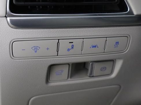 Used 2022 Hyundai Palisade Calligraphy FWD image 22