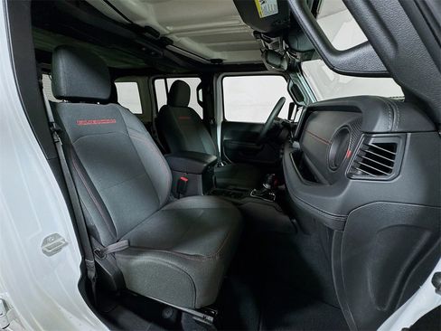 Used 2024 Jeep Wrangler Unlimited Rubicon image 24
