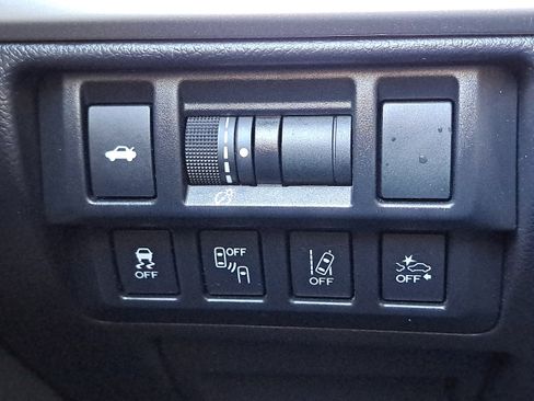 Used 2018 Subaru Legacy 2.5i Limited image 20