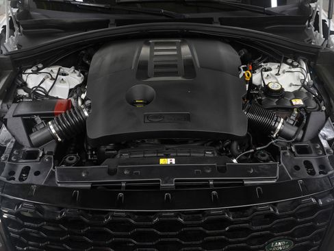Used 2023 Land Rover Range Rover Velar R-Dynamic S image 31