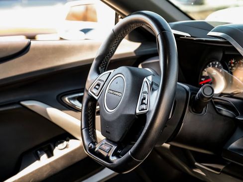 Used 2016 Chevrolet Camaro SS image 12