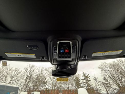 Used 2022 RAM 1500 Limited w/ Body-Colour Bumper Group image 30