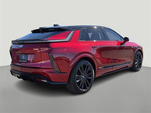New 2026 Cadillac Lyriq V image 6