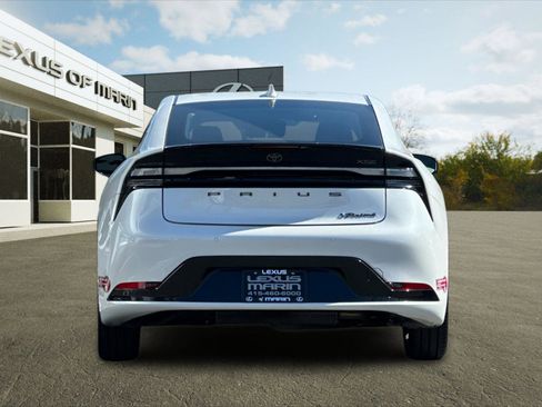 Used 2024 Toyota Prius Prime XSE Premium image 9