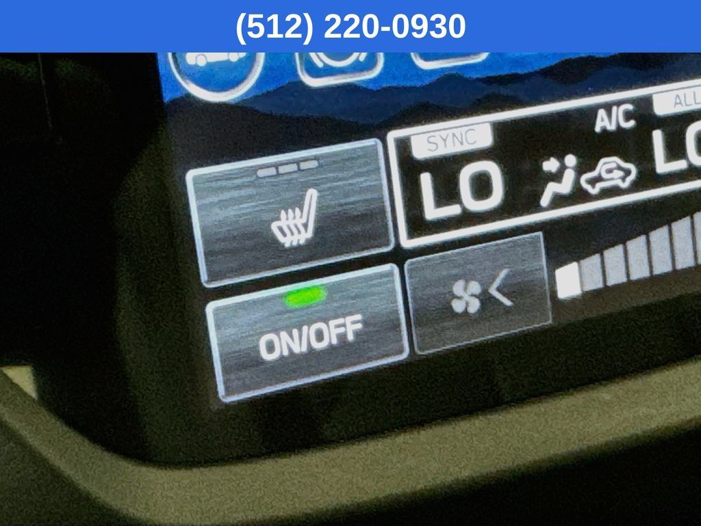 Used 2026 Subaru Forester Premium AWD/4WD image 25