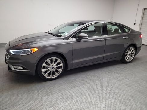 Used 2017 Ford Fusion Platinum image 2
