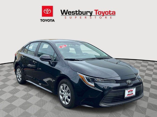 Used 2026 Toyota Corolla LE FWD image 1