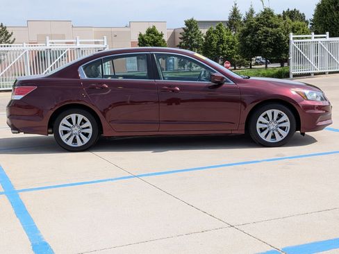 Used 2011 Honda Accord EX-L image 5