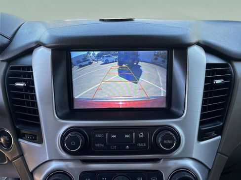 Used 2017 GMC Yukon SLT w/ Premium Edition image 26