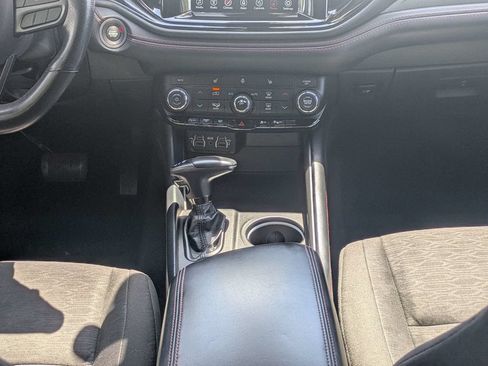 Used 2023 Dodge Durango GT RWD image 19