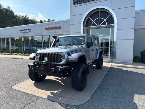 Used 2020 Jeep Wrangler Unlimited Rubicon AWD/4WD image 2