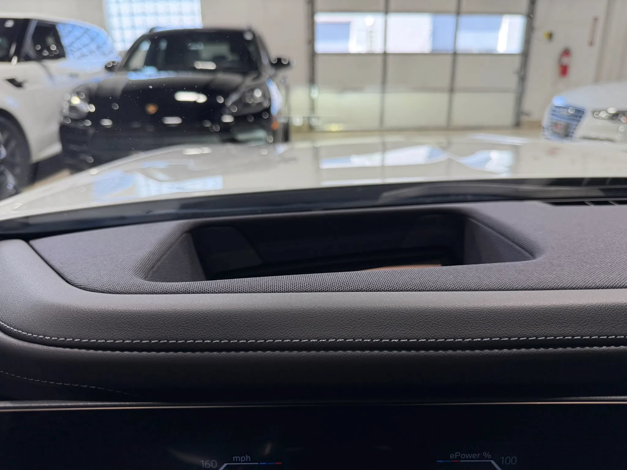 Used 2024 BMW i7 xDrive60 w/ Executive Package AWD/4WD image 18