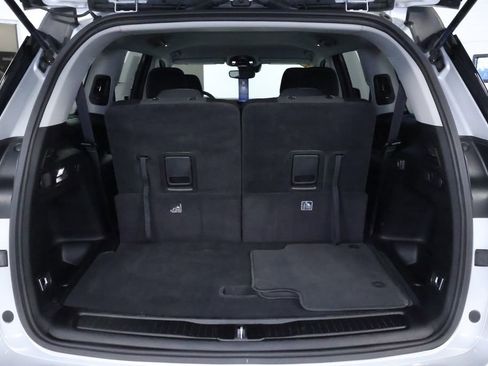 Used 2023 Jeep Grand Cherokee L Laredo image 19