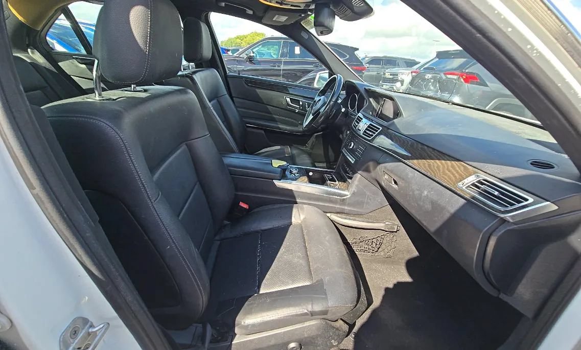 Used 2016 Mercedes-Benz E 350 Sedan w/ Premium Package image 9