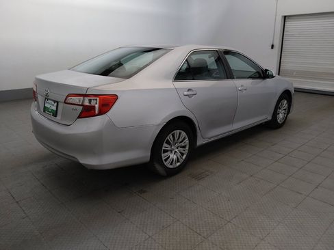 Used 2014 Toyota Camry LE FWD image 9