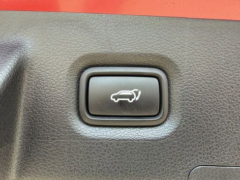 Used 2020 Hyundai Santa Fe SEL w/ Convenience Package image 31