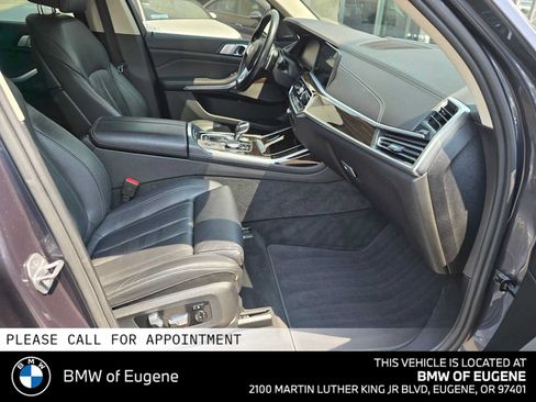 Used 2019 BMW X7 xDrive40i w/ Premium Package AWD/4WD image 11