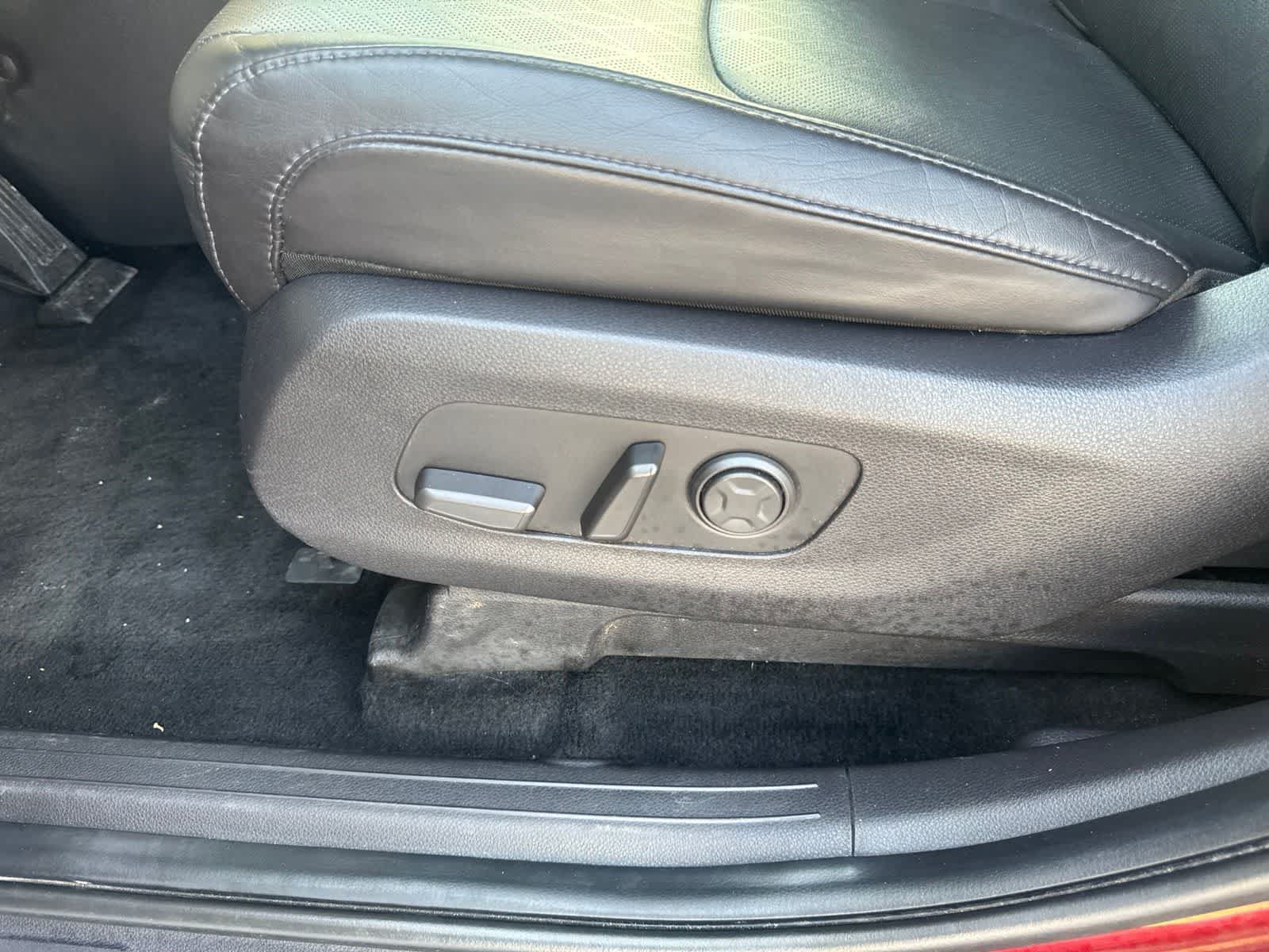 Used 2022 Kia Carnival SX FWD image 12