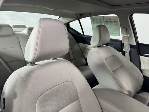 Used 2022 Nissan Altima 2.5 SV w/ SV Premium Package image 31