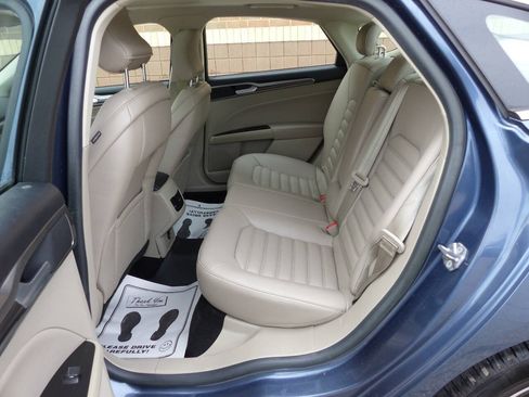 Used 2019 Ford Fusion SEL FWD image 42