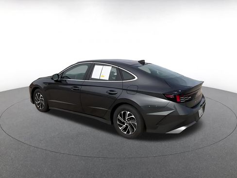 Used 2026 Hyundai Sonata Blue FWD image 11