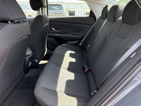 New 2026 Hyundai Elantra SE FWD image 12