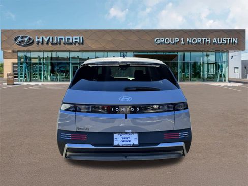 New 2026 Hyundai Ioniq 5 SEL RWD image 6