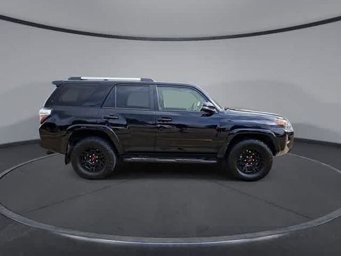 Used 2024 Toyota 4Runner SR5 Premium w/ Moonroof Package AWD/4WD image 9