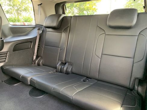 Used 2019 Chevrolet Tahoe LT RWD image 24