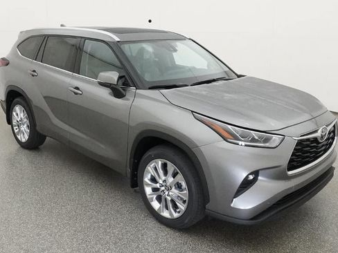 New 2026 Toyota Highlander Limited AWD/4WD image 13