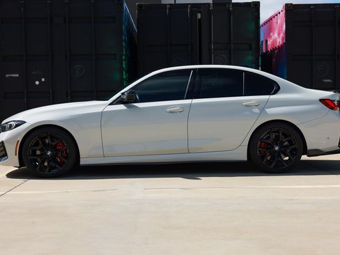 Used 2025 BMW M340i w/ Premium Package RWD image 4