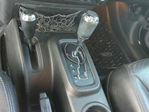 Used 2017 Jeep Wrangler Unlimited Sahara AWD/4WD image 22