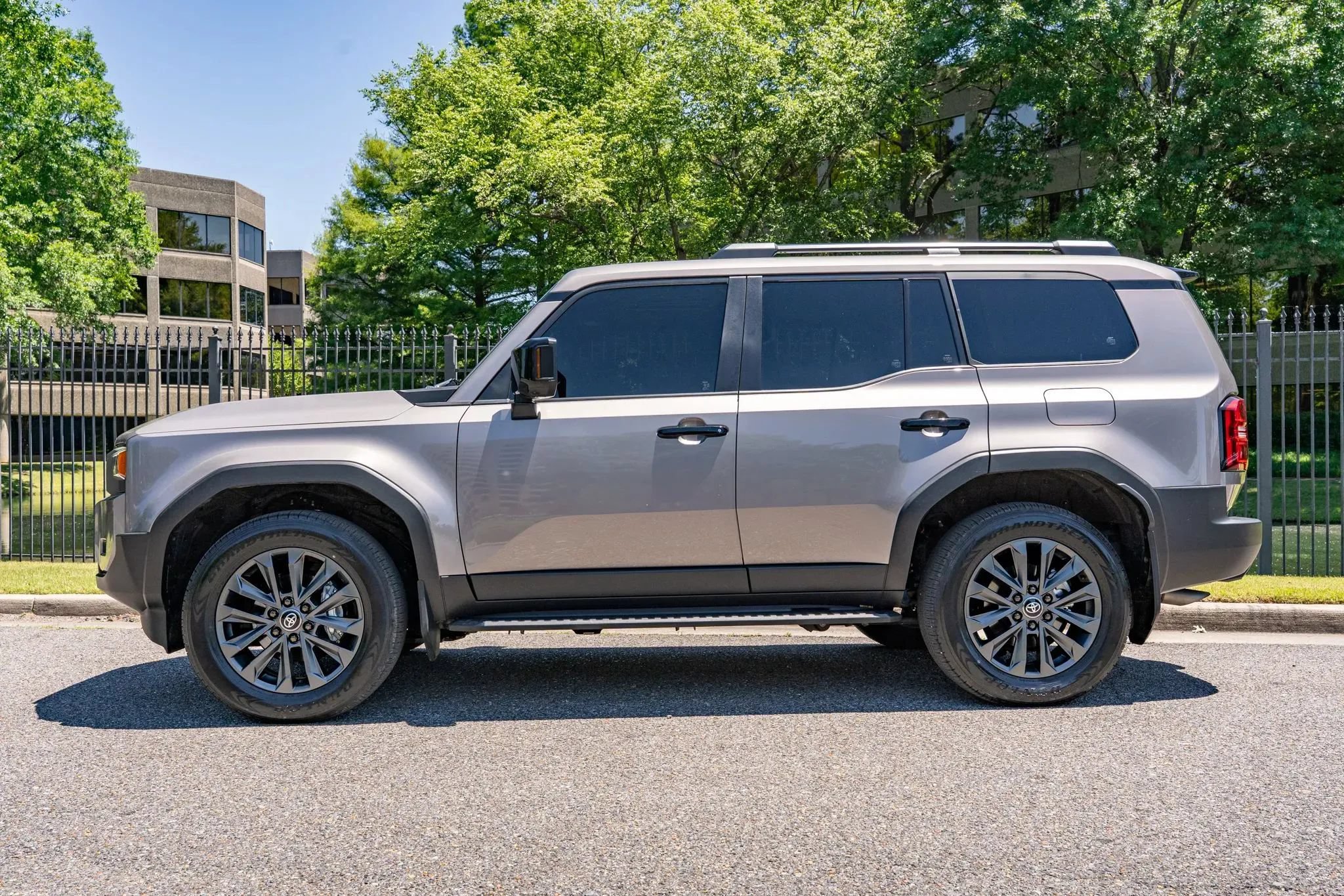 Used 2025 Toyota Land Cruiser w/ Premium Package AWD/4WD image 9