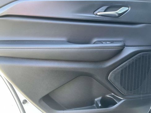 Certified 2025 Jeep Grand Cherokee L Altitude image 26