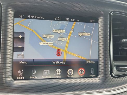 Used 2015 Dodge Challenger R/T Plus image 22