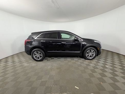 Certified 2022 Cadillac XT5 Premium Luxury image 2