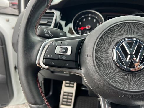 Used 2019 Volkswagen GTI SE image 30