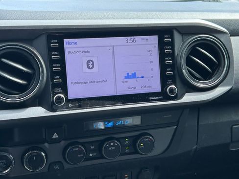 Used 2021 Toyota Tacoma TRD Sport w/ Technology Package image 20