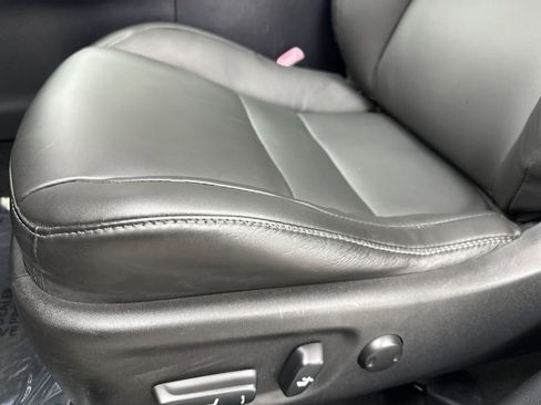 Used 2014 Lexus CT 200h image 24