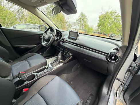 Used 2017 Toyota Yaris iA FWD image 17