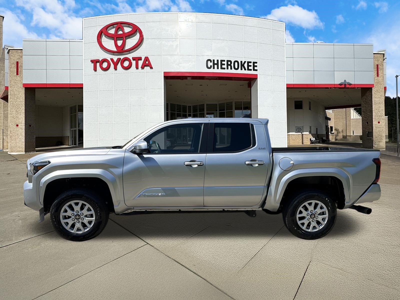 Used 2024 Toyota Tacoma SR5 AWD/4WD image 8