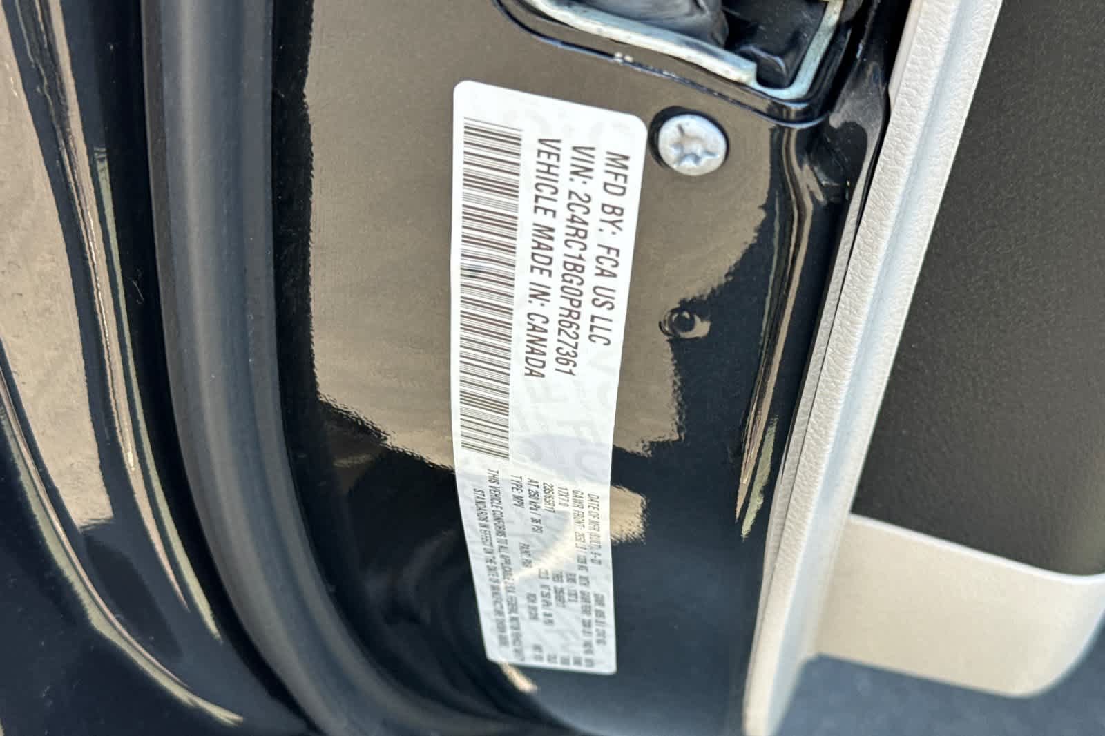 Used 2023 Chrysler Pacifica Touring-L FWD image 29