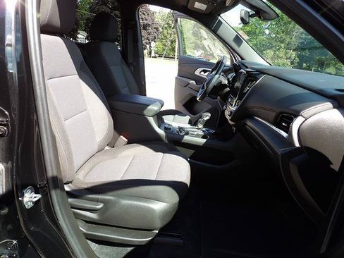 Used 2022 Chevrolet Traverse LT AWD/4WD image 32