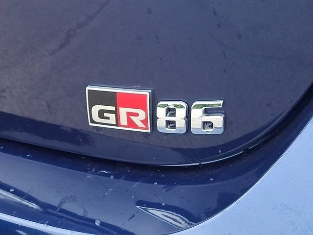 Used 2023 Toyota GR86 Premium w/ ALL Weather Mat Package (TMS) RWD image 34